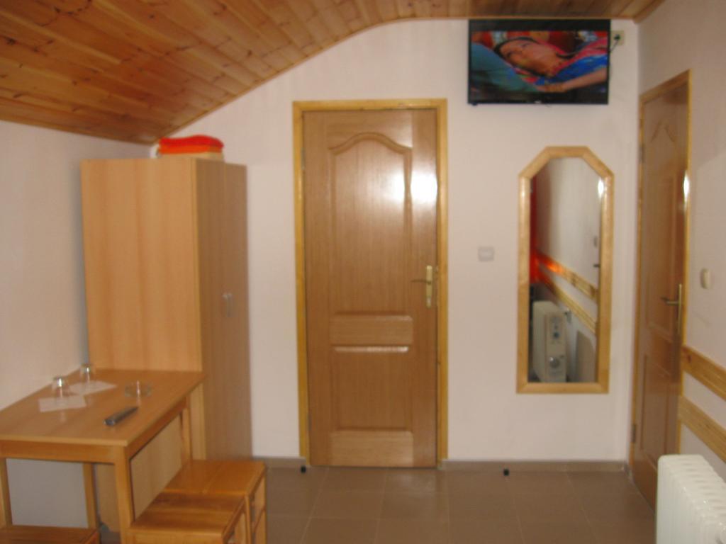 Amfora Rooms Caribrod Dimitrovgrad Exterior photo